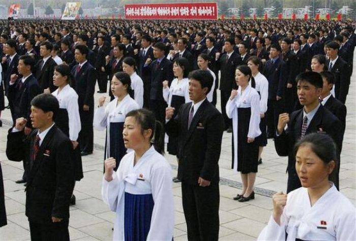 The Life in North Korea (120 pics)