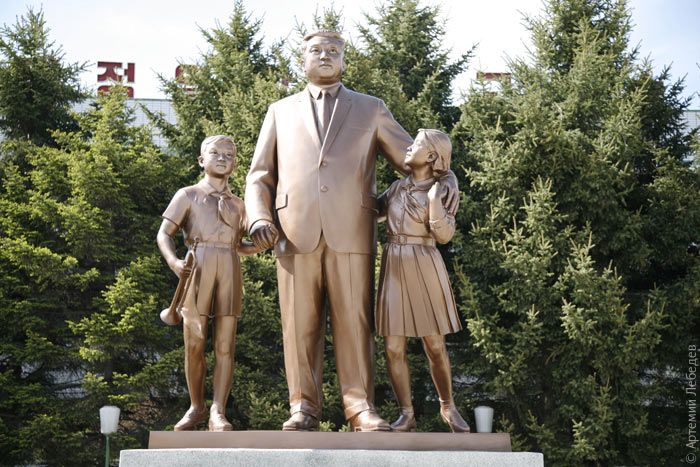 The Life in North Korea (120 pics)