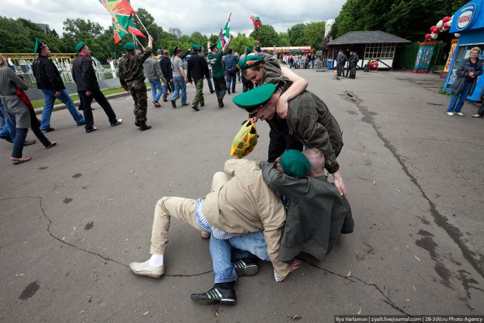 Border Guard's Day in Moscow (51 pics)