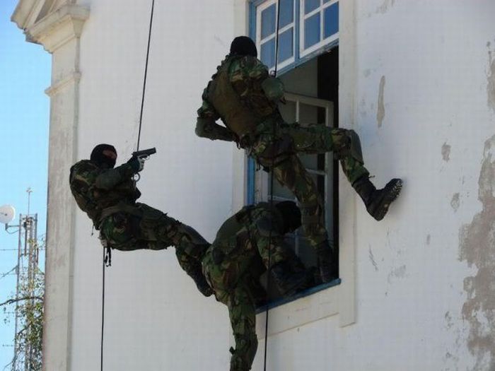 Special Forces Around the World (54 pics)