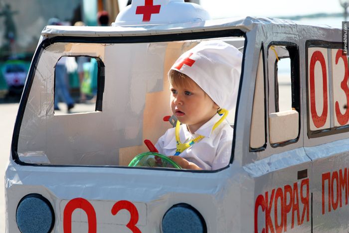 Custom Strollers Parade in Russia (55 pics)