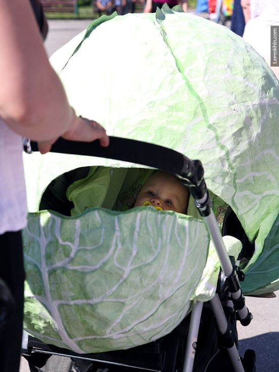 Custom Strollers Parade in Russia (55 pics)