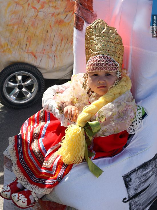 Custom Strollers Parade in Russia (55 pics)