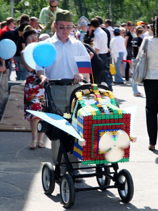 Custom Strollers Parade in Russia (55 pics)