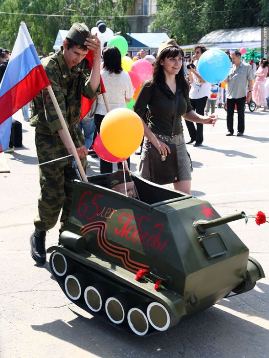 Custom Strollers Parade in Russia (55 pics)