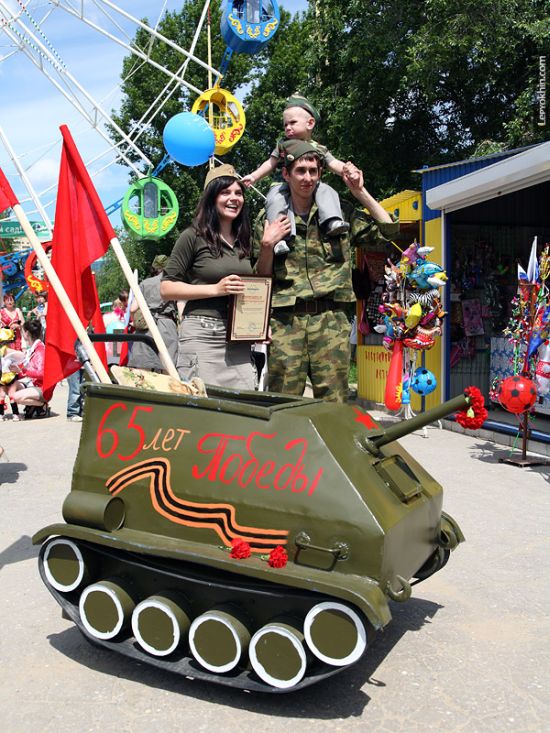 Custom Strollers Parade in Russia (55 pics)