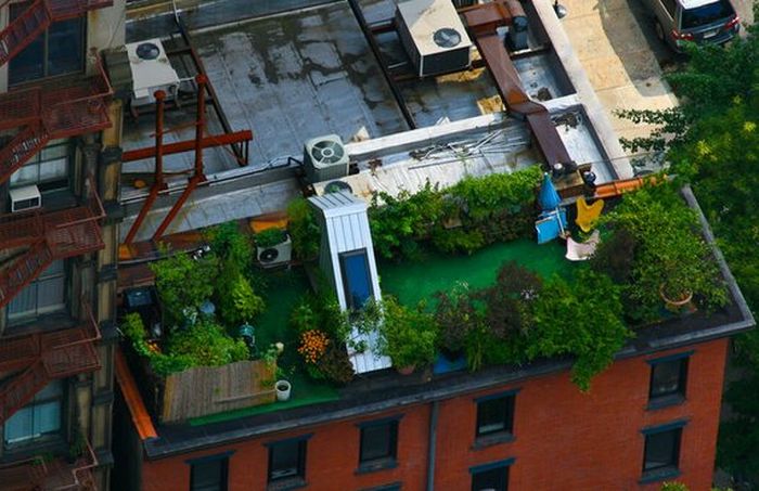 Rooftops of Rich People (20 pics)