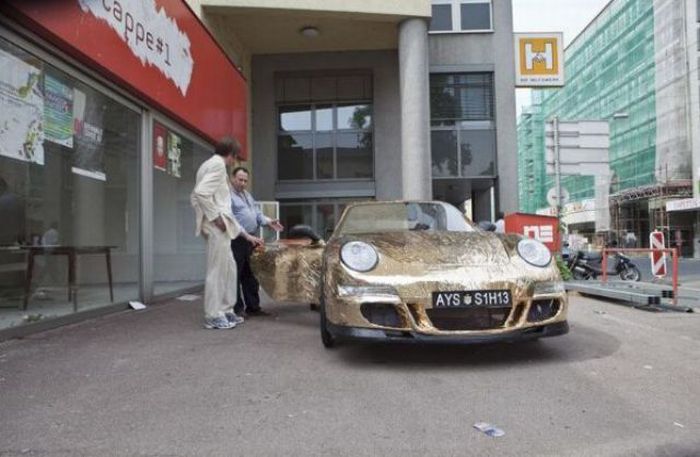 Amazing Eco-Friendly Gold Porsche (44 pics + video)