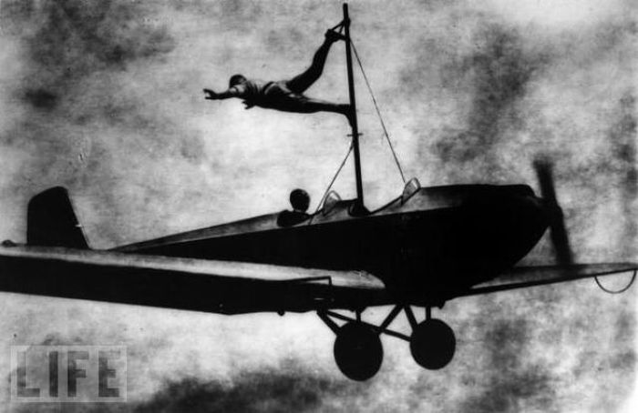 Amazing Stunts from the Past (26 pics)