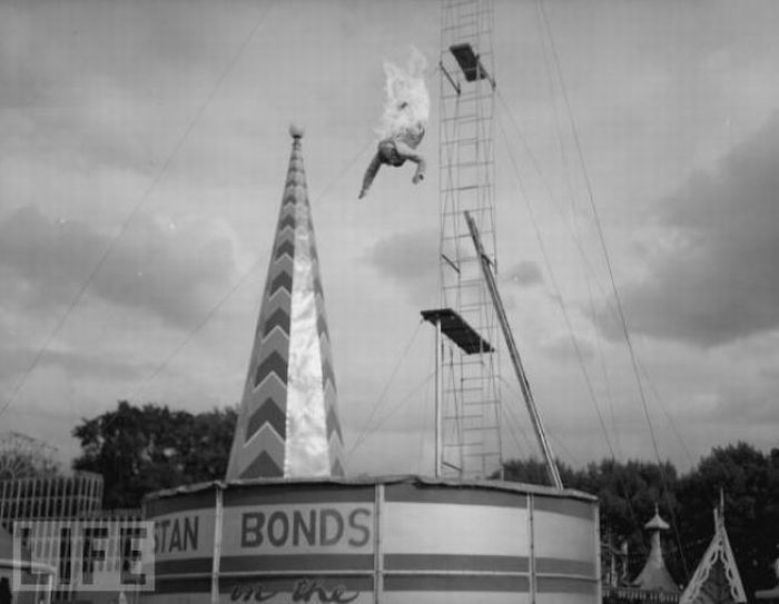 Amazing Stunts from the Past (26 pics)