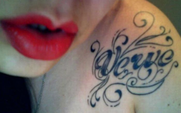 Typographic Tattoos (28 pics)