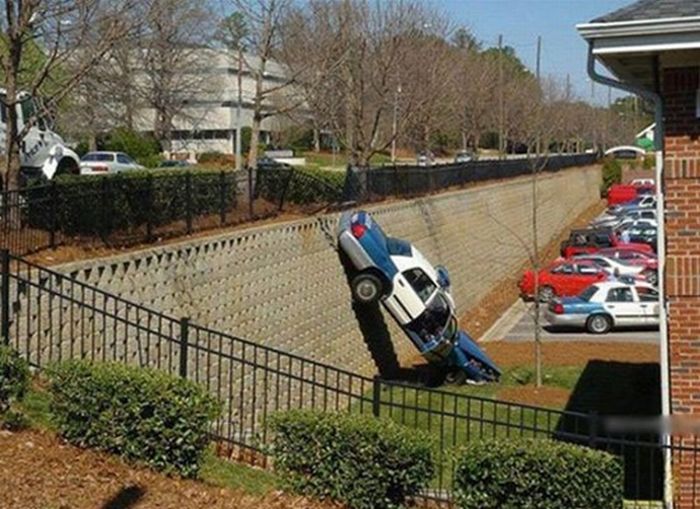 Epic Fail Parking (22 pics)