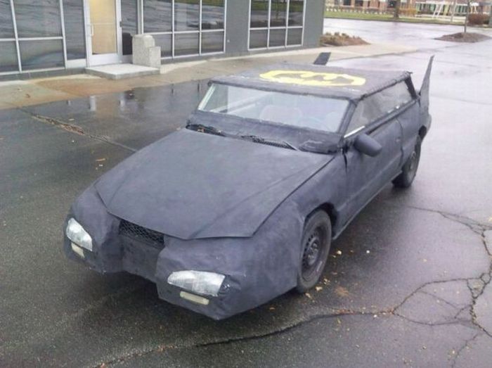 The Worst Batmobile in the World (15 pics)