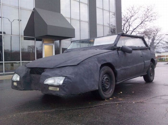 The Worst Batmobile in the World (15 pics)