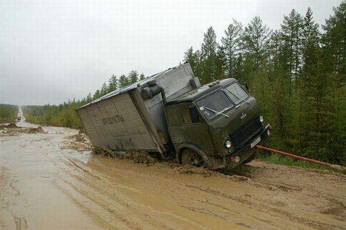 The Worst Road in Russia and Probably in the World (61 pics)