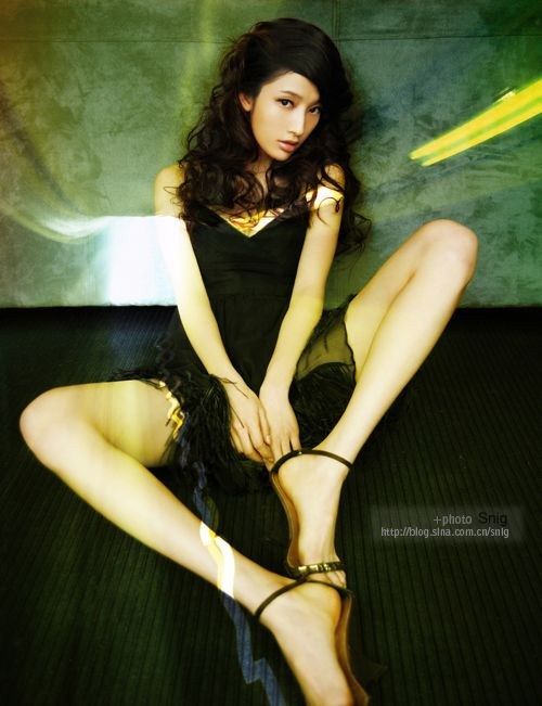 Asian Girls with Long Legs (20 pics)