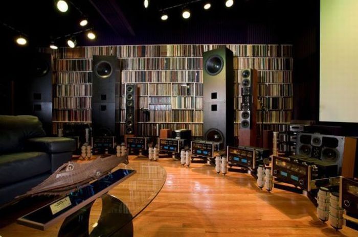 The Most Expensive Home Theatre (22 pics)