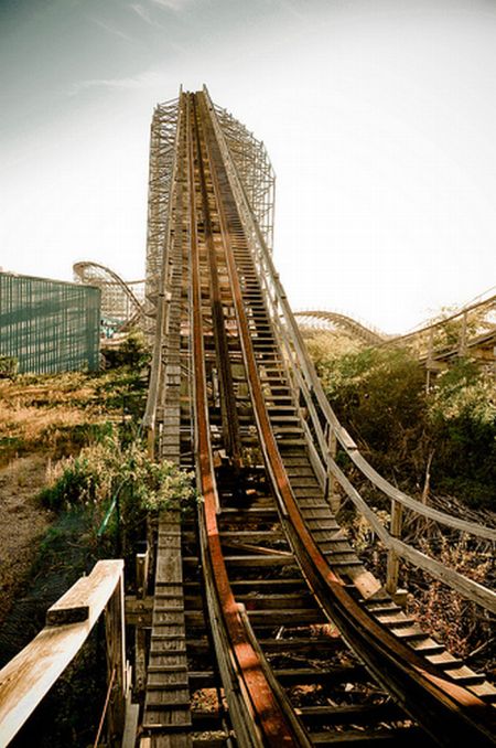 Abandoned Six Flags in New Orleans (54 pics)