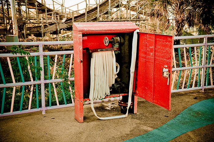 Abandoned Six Flags in New Orleans (54 pics)