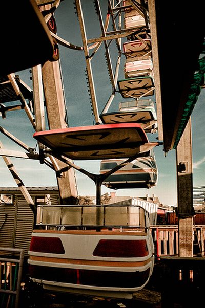 Abandoned Six Flags in New Orleans (54 pics)