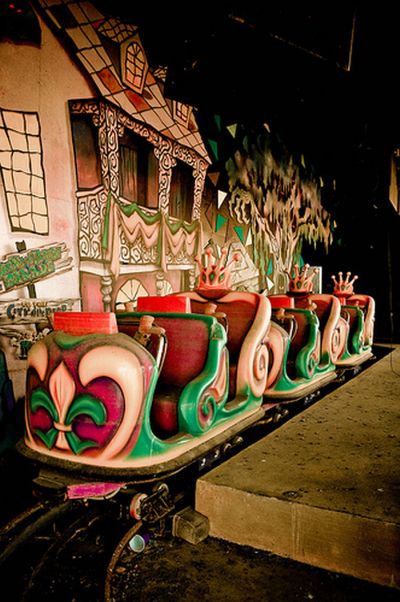 Abandoned Six Flags in New Orleans (54 pics)