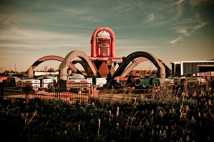 Abandoned Six Flags in New Orleans (54 pics)