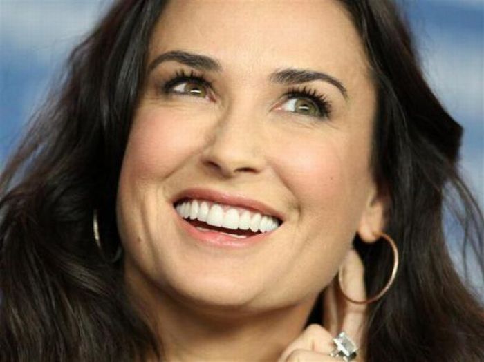 Demi Moore and Her Famous Husbands (34 pics)
