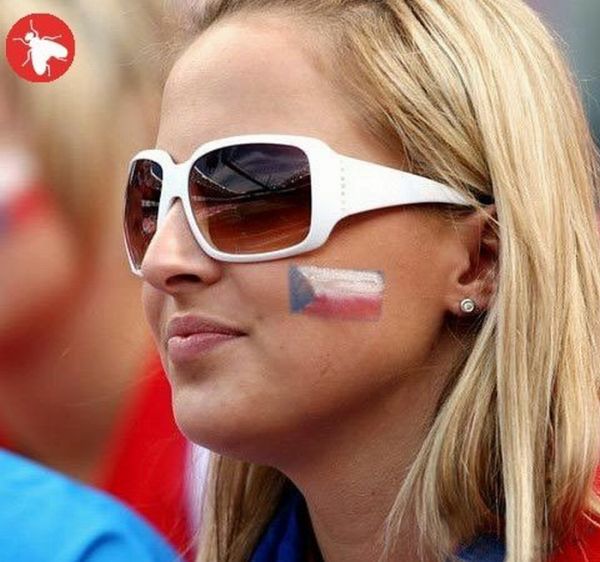 Sexy World Cup Fans (104 pics)