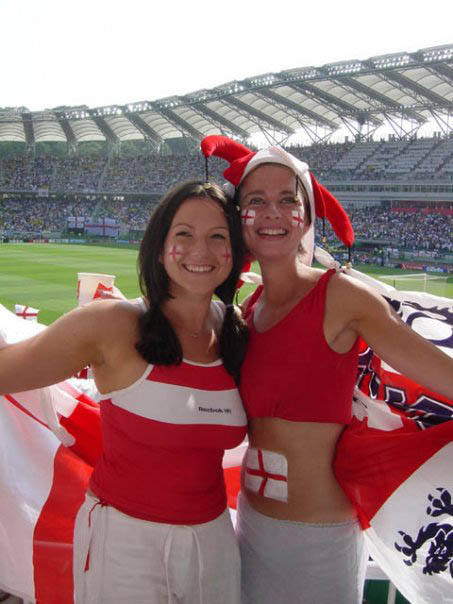 Sexy World Cup Fans (104 pics)