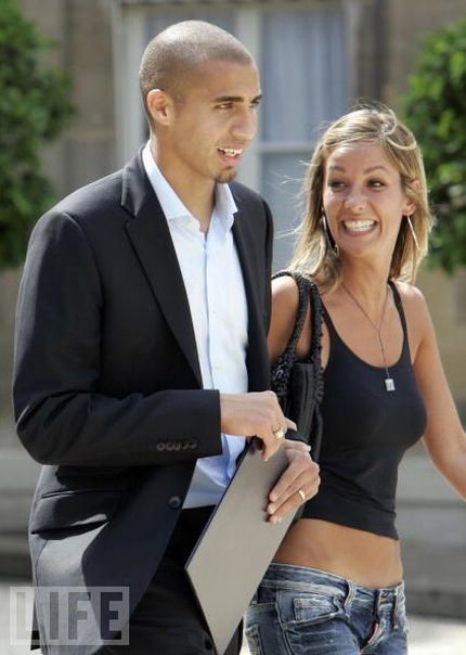 Wifes and Girlfriends of Soccer Stars (28 pics)
