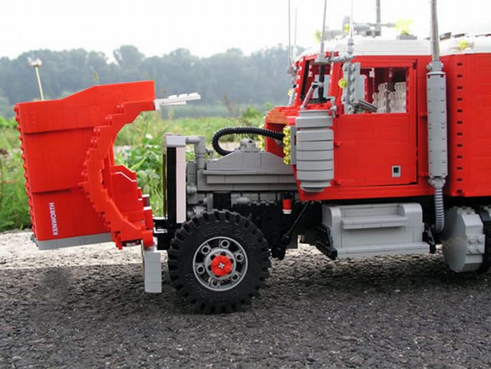 LEGO Trucks (15 pics)