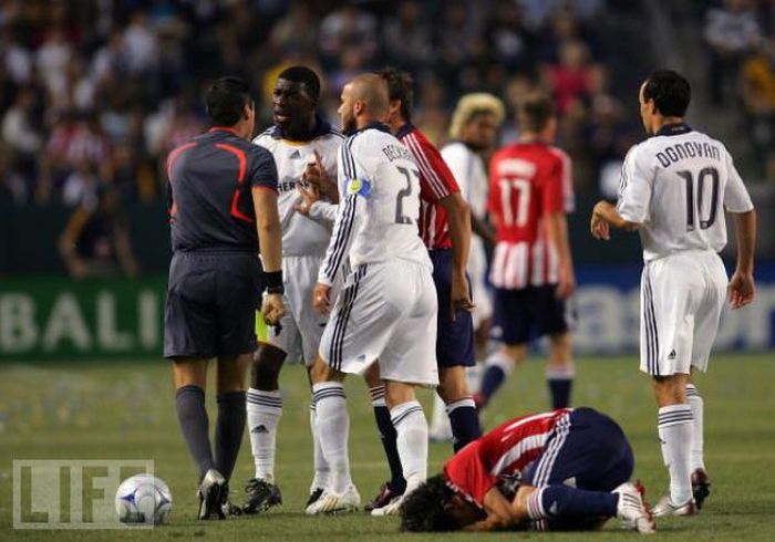 Professional Soccer Players Know How to Act (37 pics)