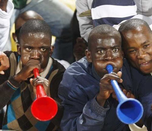 Funny Vuvuzela Pictures (41 pics + 2 gifs)