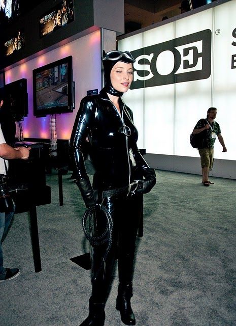 Girls from E3 Booths (64 pics)