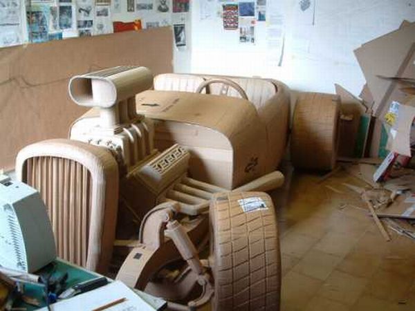Cardboard Vehicles (16 pics)