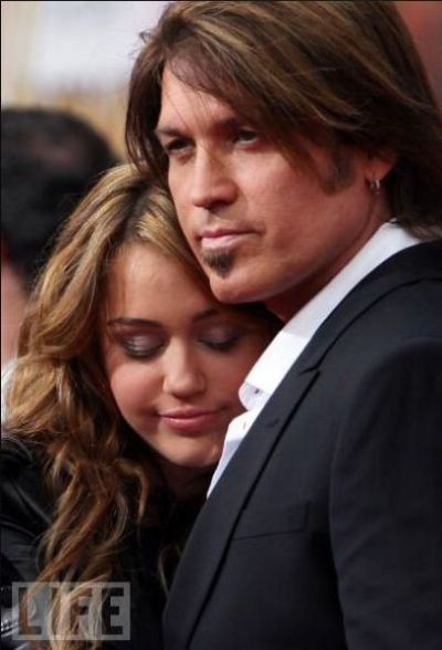 Famous Daughters and Fathers (31 pics)
