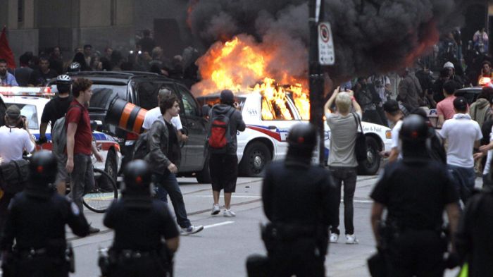 G20 Protesters in Toronto (14 pics)