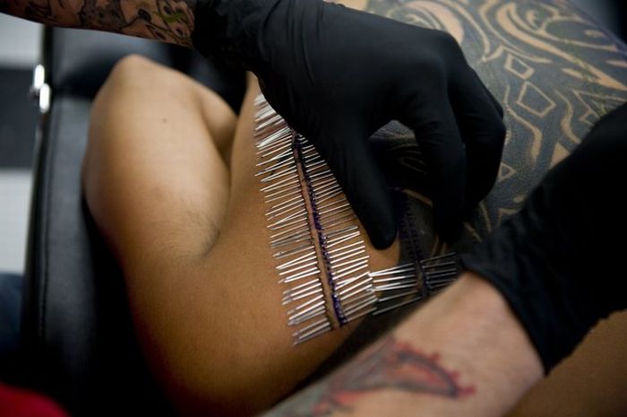 Man Gets Pierced 1,091 Times (17 pics)