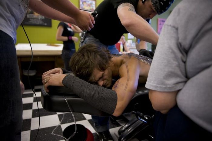 Man Gets Pierced 1,091 Times (17 pics)