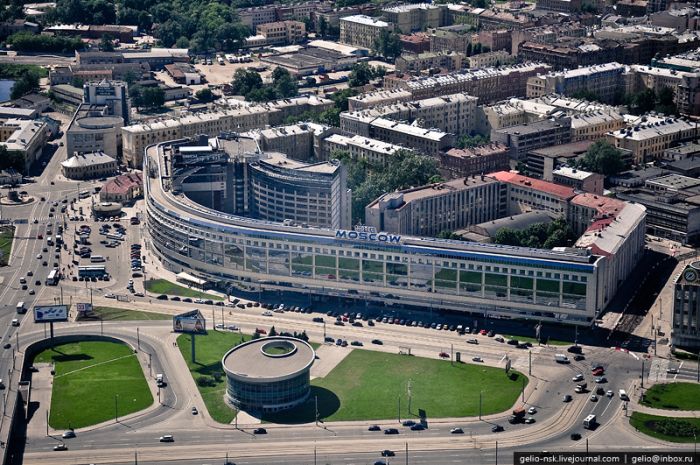 Aerial Photographs of Russian City of Saint Petersburg (45 pics)