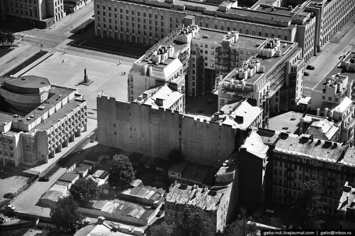 Aerial Photographs of Russian City of Saint Petersburg (45 pics)