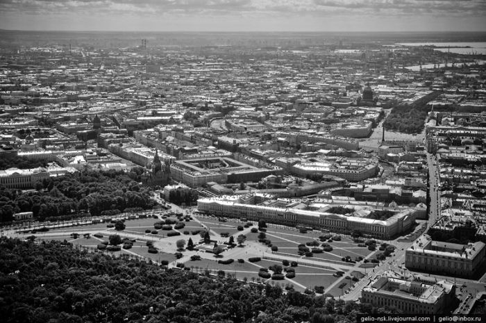 Aerial Photographs of Russian City of Saint Petersburg (45 pics)