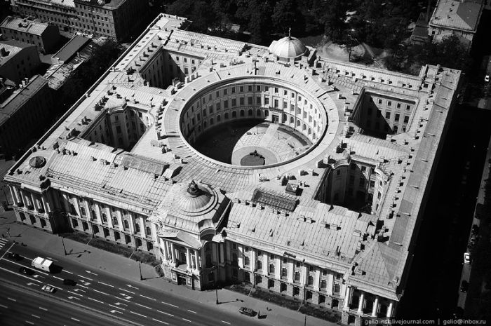 Aerial Photographs of Russian City of Saint Petersburg (45 pics)
