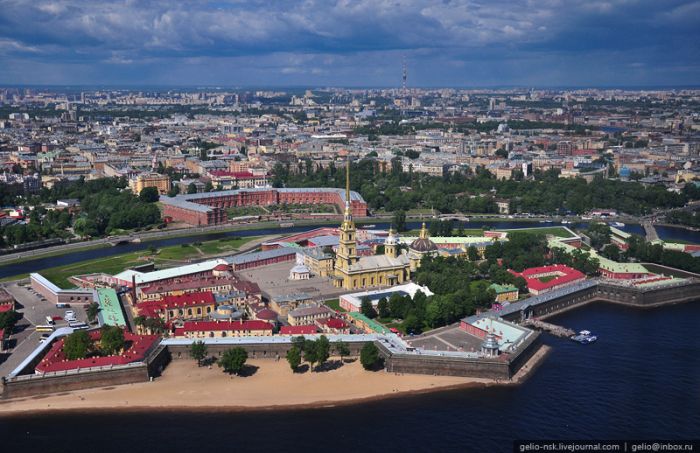 Aerial Photographs of Russian City of Saint Petersburg (45 pics)
