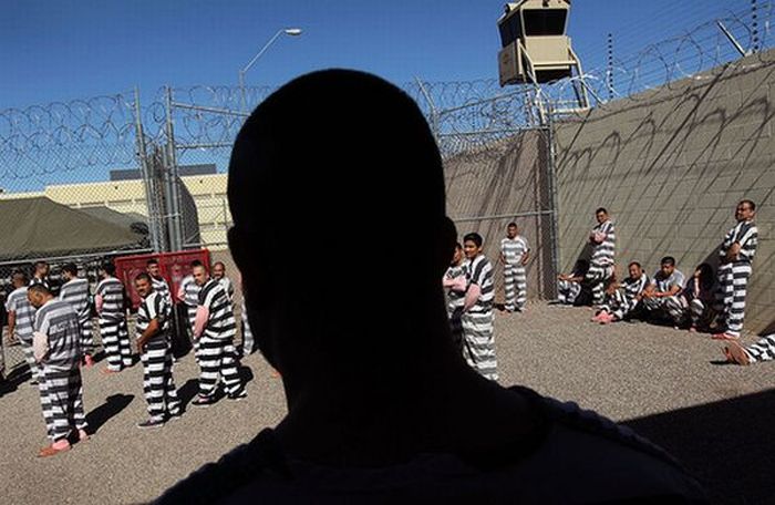 Tent City of Maricopa County Jail (27 pics)