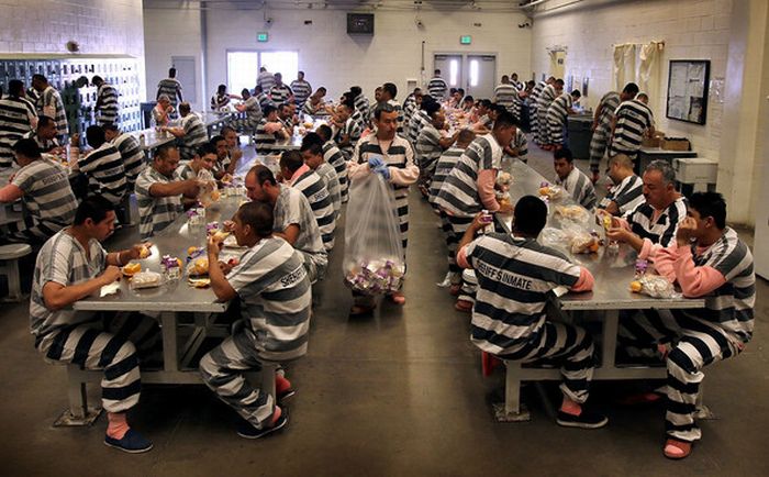 Tent City of Maricopa County Jail (27 pics)