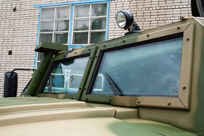 Production Facilities of Armored Troop-Carriers in Russia (76 pics)