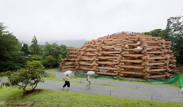 Japanese Remote Wooded Playhouse (19 pics)