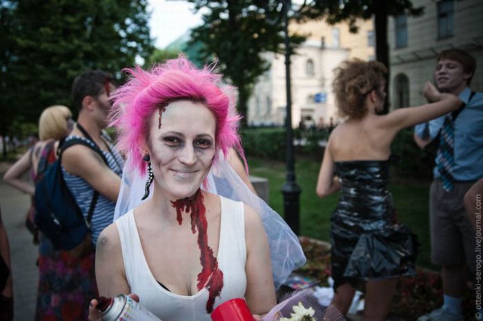Zombie Wedding (44 pics)