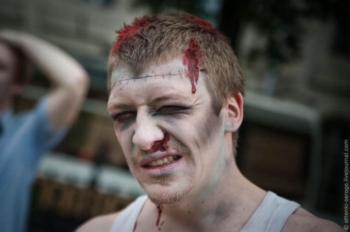 Zombie Wedding (44 pics)